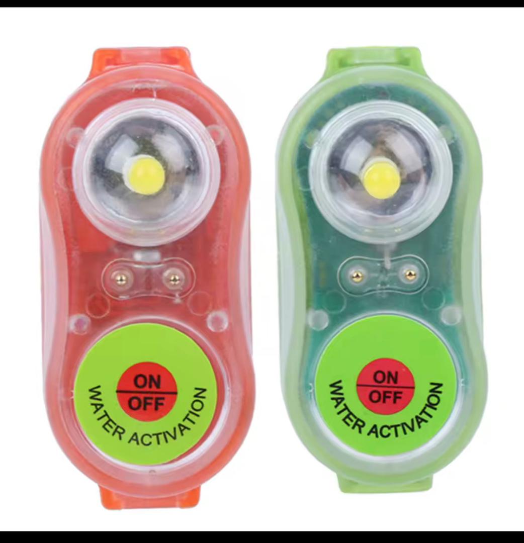 Red and green water-activated LED strobe lights